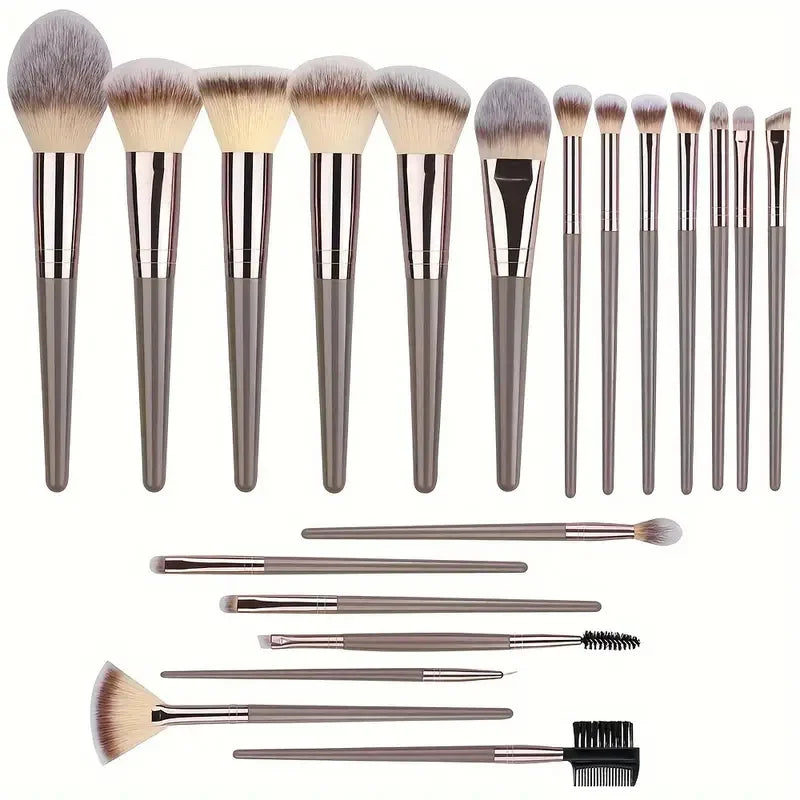 Set of professional 3-20 makeup brushes including foundation, eyeshadow, concealer, blush, and kabuki brushes by amzzonstore.