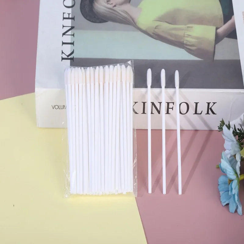 Set of 500 disposable lip wand applicators for lipstick and gloss, professional makeup brushes from amzzonstore.