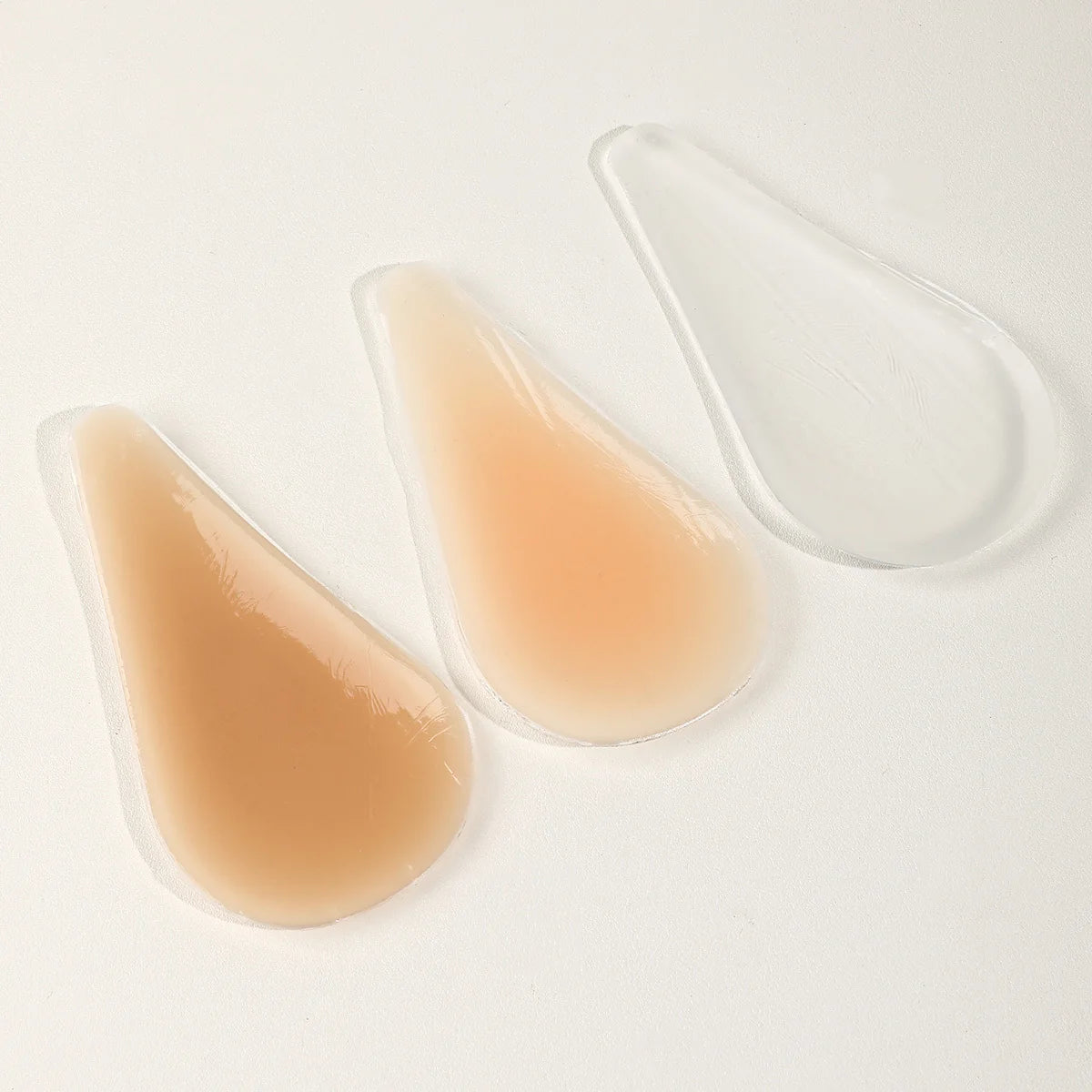 Reusable invisible silicone nipple covers from amzzon.store, waterproof, anti-exposure, and discreet body cover pads for clothing protection.